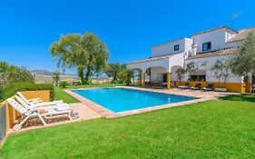 Private Villa Cortijo Sierra y Lago with private swimming pool